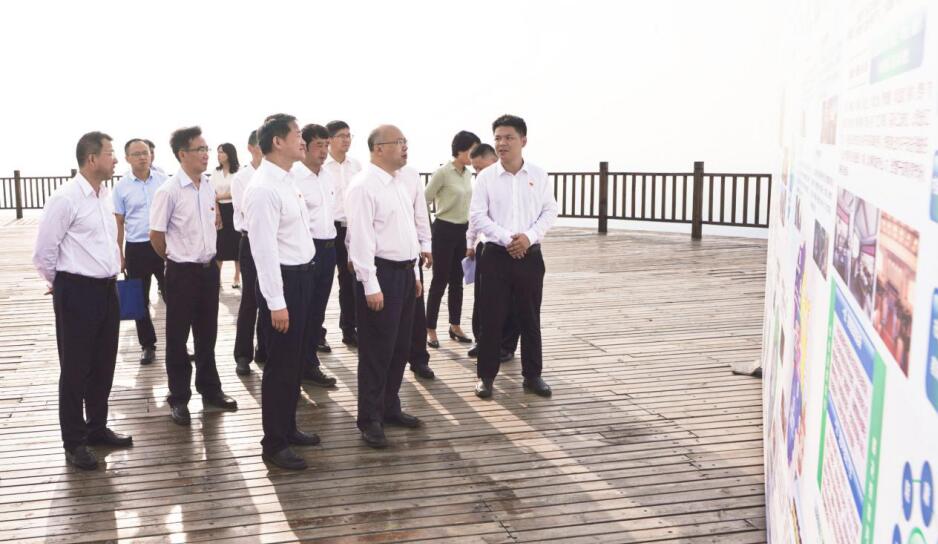 省委常委、组织部长王正谱到四川尊龙凯时集团调研指导工作