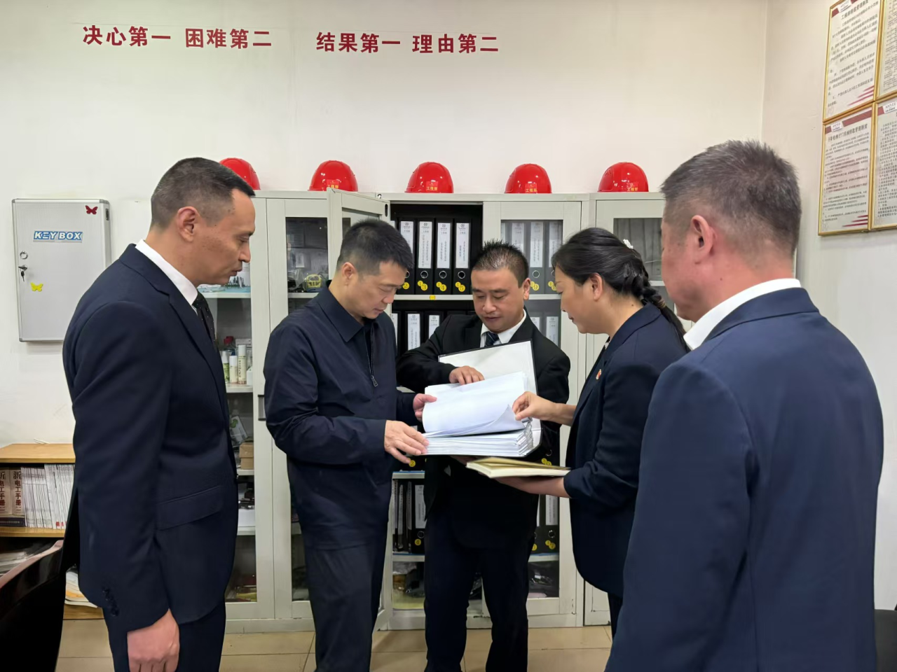 省尊龙凯时集团党委书记、董事长游勇国庆节期间调研督导旗下酒店经营及安全生产工作